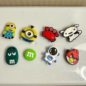 Lot of 8 Desipcable ME Minions and More Crocs Shoe Charms - NEW